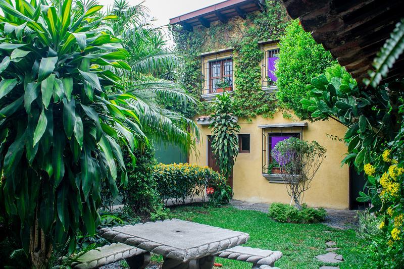 Hotel Casa Rustica By Ahs Antigua Exterior photo